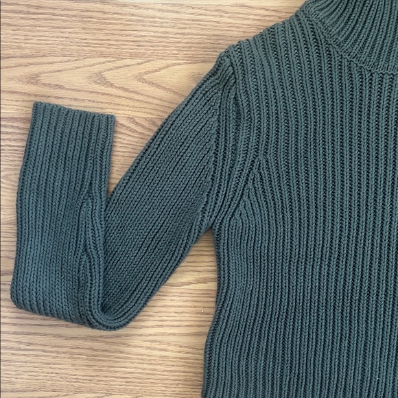 La Hearts Forest Green Ribbed Turtleneck Sweater - Picture 3 of 6
